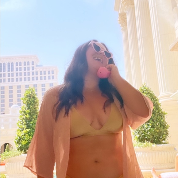 express coverup - Picture 3 of 7